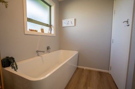 Photo of property in 52 John Street, Winton, 9720