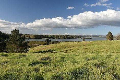 Photo of property in 21 Matahehe Lane, Tinopai, 0593