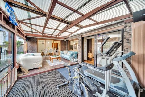 Photo of property in 4 Beaumaris Way, Conifer Grove, Takanini, 2112