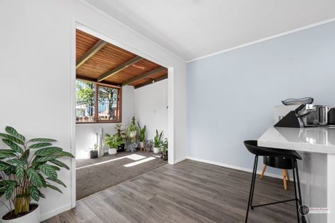 Photo of property in 112 Norana Road, Timberlea, Upper Hutt, 5018