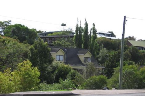 Photo of property in 1/962 Beach Road, Torbay, Auckland, 0630