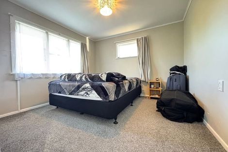 Photo of property in 8 Kerry Place, Papakura, 2110