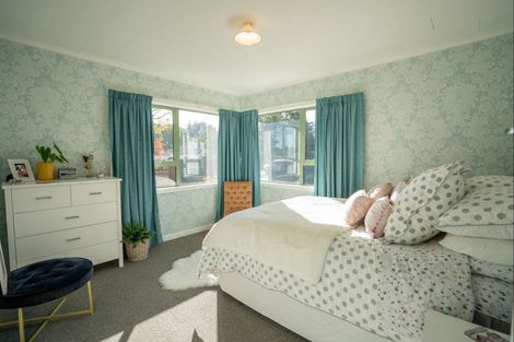 Photo of property in 52 John Street, Winton, 9720