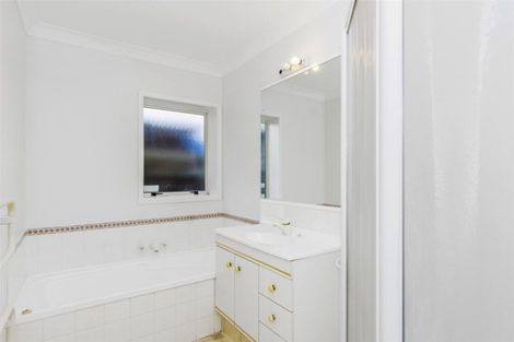 Photo of property in 2/18 Garden Place, Tauranga South, Tauranga, 3112