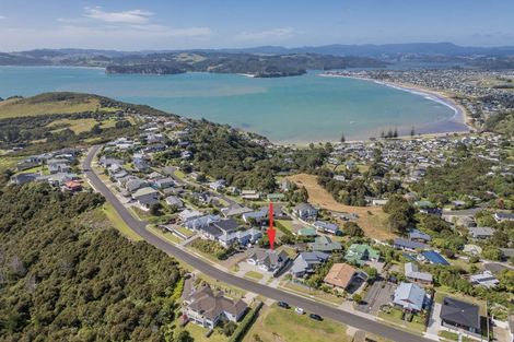 Photo of property in 105 Centennial Drive, Whitianga, 3510