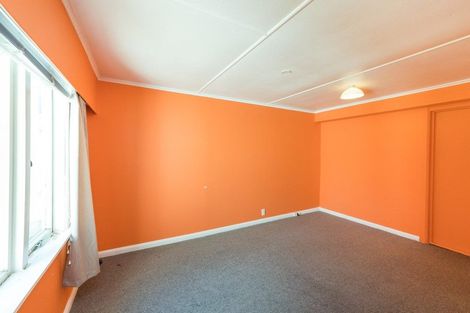 Photo of property in 92 Wood Street, Takaro, Palmerston North, 4410