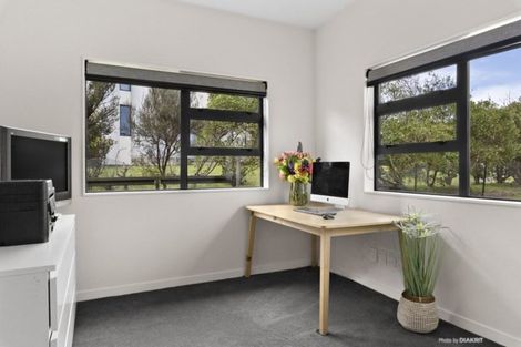 Photo of property in 30 Jordan Street, Owhiro Bay, Wellington, 6023