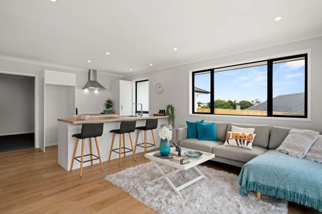 Photo of property in 32 Hass Drive, Ohauiti, Tauranga, 3112