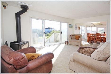 Photo of property in 31 Nelson Street, Foxton Beach, Foxton, 4815