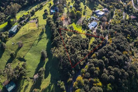 Photo of property in 13 Tramway Road, Coromandel, 3506