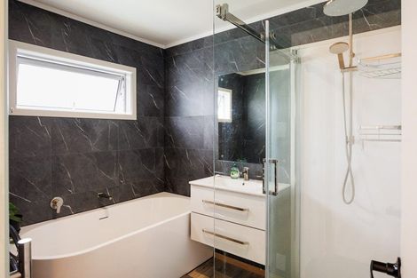 Photo of property in 68 Bredins Line, Marton, 4710