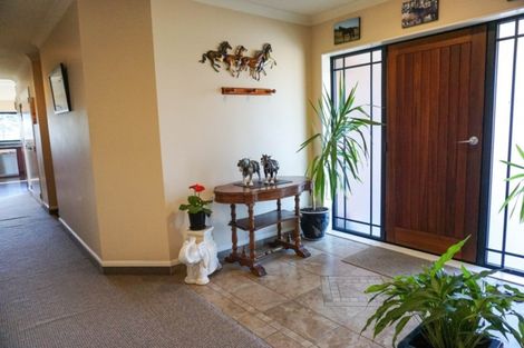 Photo of property in 218 Pukenamu Road, Te Horo, Otaki, 5581