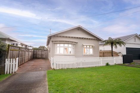 Photo of property in 57a Para Street, Miramar, Wellington, 6022