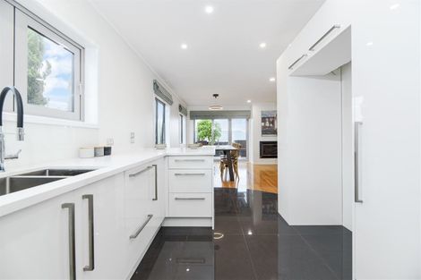 Photo of property in 14a Jasper Avenue, Mount Roskill, Auckland, 1041