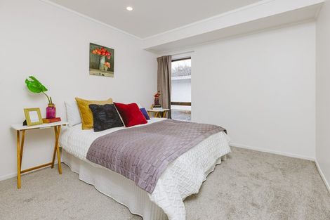 Photo of property in 2b Roys Road, Weymouth, Auckland, 2103