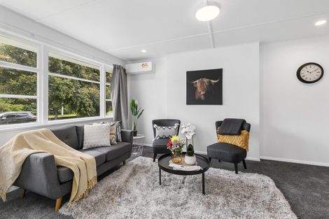 Photo of property in 214 Cambridge Terrace, Naenae, Lower Hutt, 5011