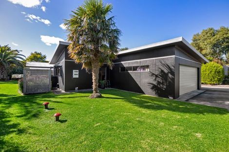 Photo of property in 399 Tukapa Street, Hurdon, New Plymouth, 4310