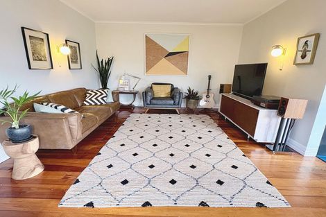 Photo of property in 6 Seddon Terrace, Newtown, Wellington, 6021