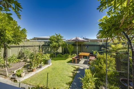 Photo of property in 44/1 Townshend Crescent, Greenmeadows, Napier, 4112