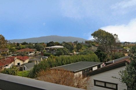 Photo of property in 4 Flaxmere Street, Waikanae Beach, Waikanae, 5036