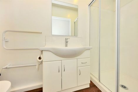 Photo of property in 2/82 Packe Street, Edgeware, Christchurch, 8013