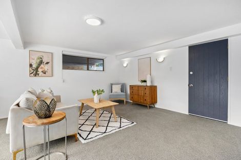 Photo of property in 3 Idyll Place, Northcross, Auckland, 0632