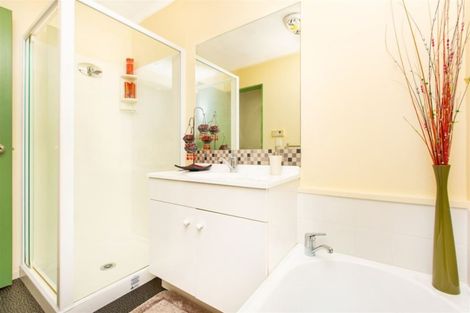 Photo of property in 9 Dixon Road, Fitzroy, Hamilton, 3206