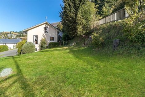 Photo of property in 1/4 Sainsbury Road, Fernhill, Queenstown, 9300