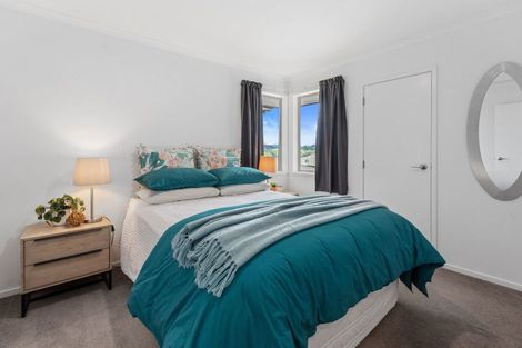 Photo of property in 10 Carex Close, Pyes Pa, Tauranga, 3112