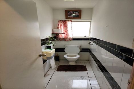 Photo of property in 31 Barneys Farm Road, Clendon Park, Auckland, 2103