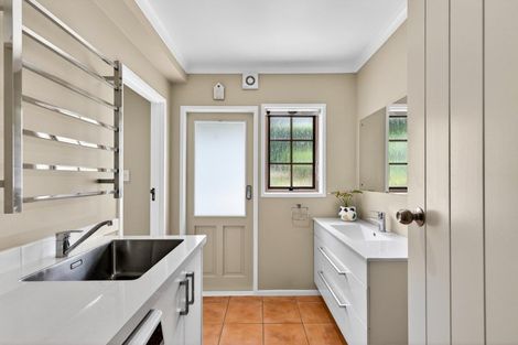 Photo of property in 11 Muritai Crescent, Havelock North, 4130