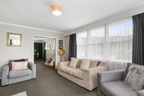 Photo of property in 21 Cleland Crescent, Naenae, Lower Hutt, 5011