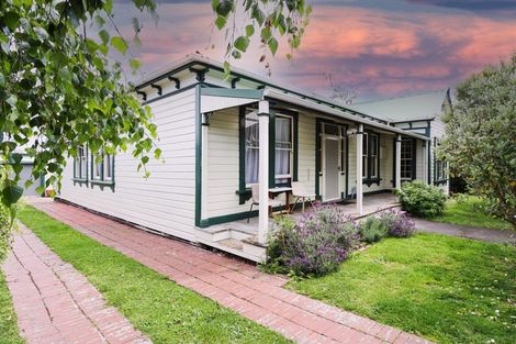 Photo of property in 89 Pembroke Street, Carterton, 5713