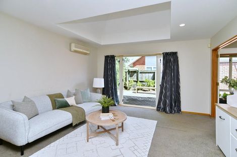 Photo of property in 44 Blue Gum Place, New Brighton, Christchurch, 8083