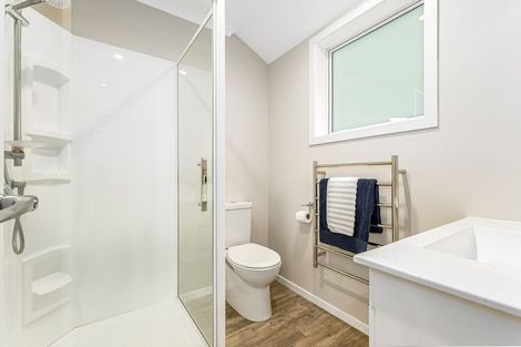 Photo of property in 15 Banks Boulevard, Whitby, Porirua, 5024