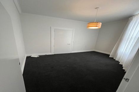 Photo of property in 18 Portland Crescent, Thorndon, Wellington, 6011