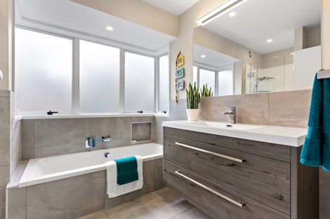 Photo of property in 57 Cook Street, Howick, Auckland, 2014