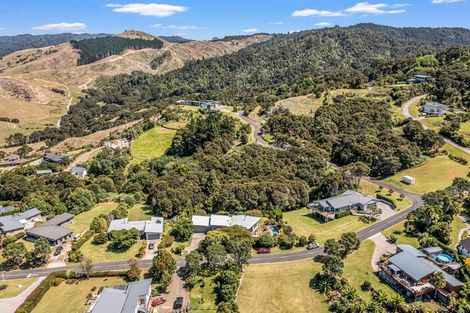 Photo of property in 93 Tarapatiki Drive, Whitianga, 3510