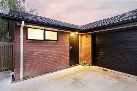 Photo of property in 2/3 Helena Road, Hillcrest, Hamilton, 3216