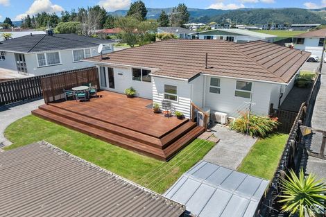 Photo of property in 71 Holdsworth Avenue, Trentham, Upper Hutt, 5018
