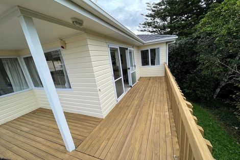 Photo of property in 22 Kayeleen Place, Cockle Bay, Auckland, 2014
