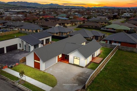 Photo of property in 28 Whareatea Road, Redwoodtown, 7201