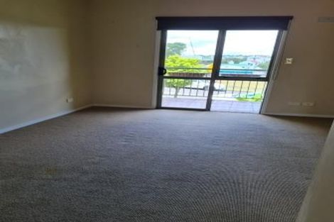 Photo of property in 9 Mt Lebanon Lane, Henderson, Auckland, 0612