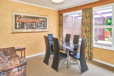 Photo of property in 5 Vernon Avenue, Takaro, Palmerston North, 4412