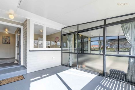 Photo of property in 4 Braeburn Place, Takanini, 2112