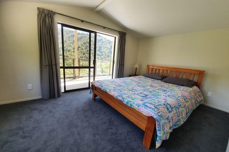 Photo of property in 9 Rata Street, Duncan Bay, Tennyson Inlet, 7195