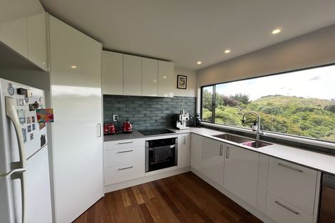 Photo of property in 3b Maldive Street, Khandallah, Wellington, 6035