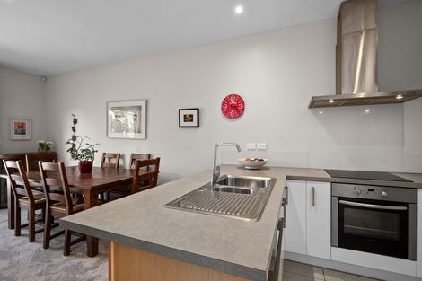 Photo of property in 21/11 The Avenue, Albany, Auckland, 0632