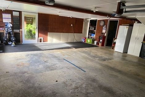 Photo of property in 70 Oriel Avenue, Tawa, Wellington, 5028