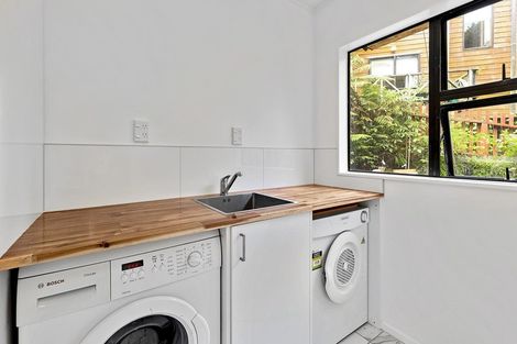 Photo of property in 10 Kimberley Way, Khandallah, Wellington, 6035